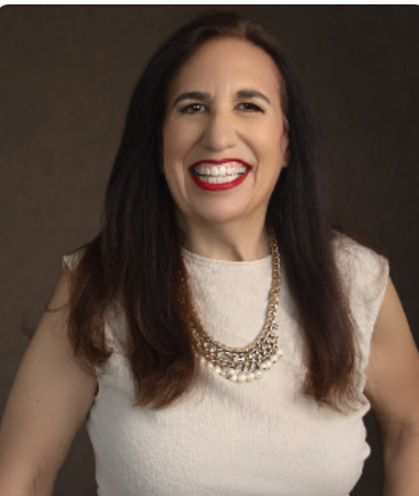 Carolyn Elefant Headshot Blkf2P