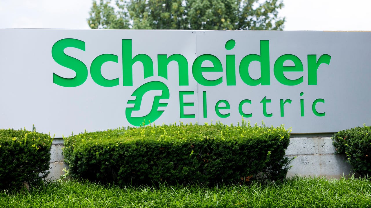 Schneider Electric Sign Kristoffer Tripplaar Alamy Tq1Ytw