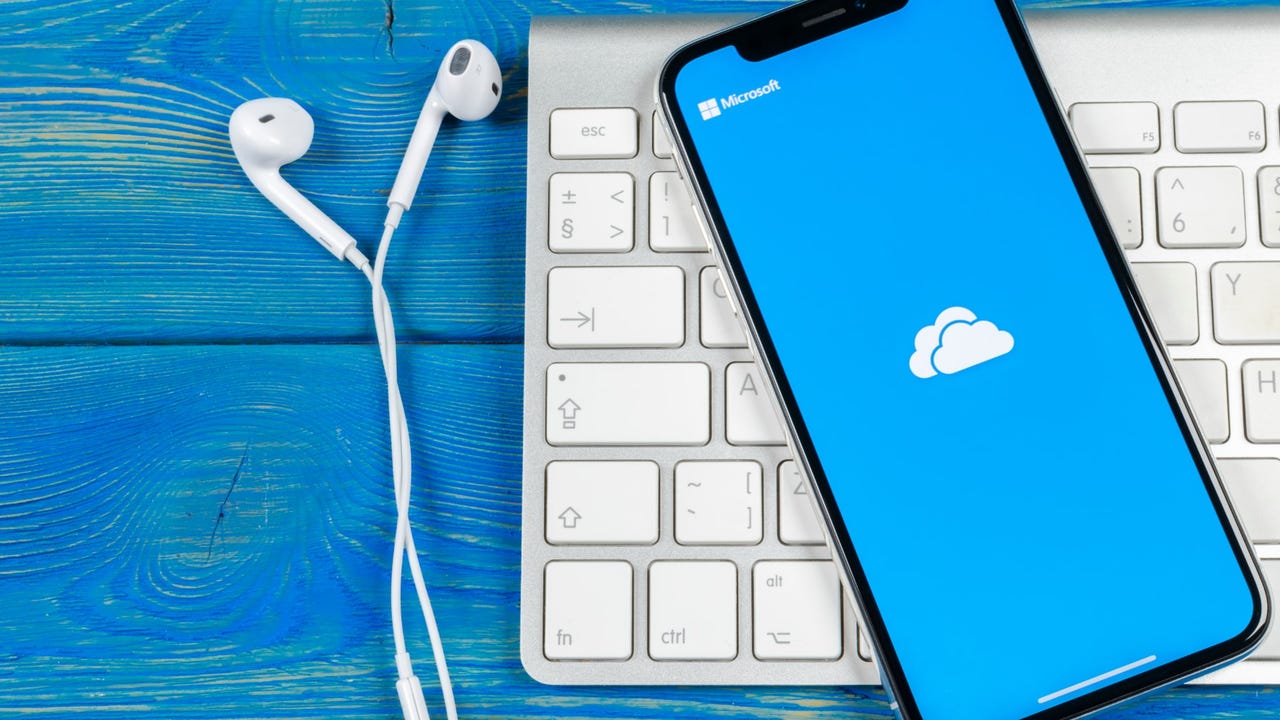Microsoft Azure Cloud Bigtunaonline Shutterstock Focdjw