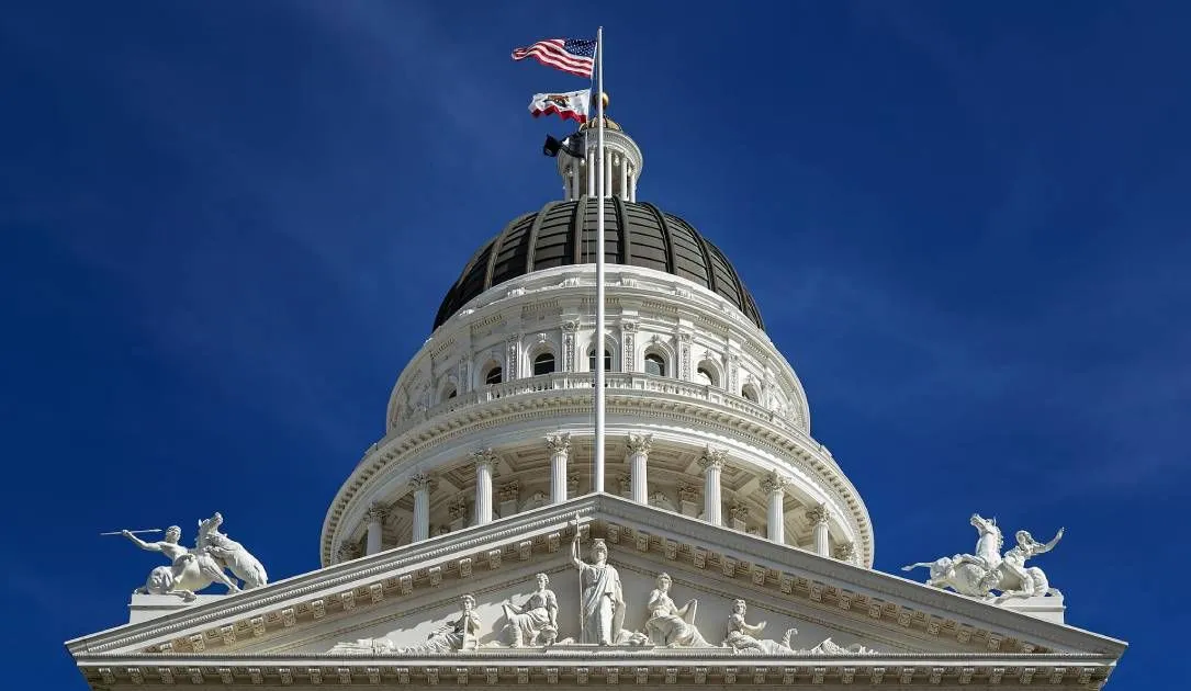 California Capitol 4D9Bc0A07D Oil2I2