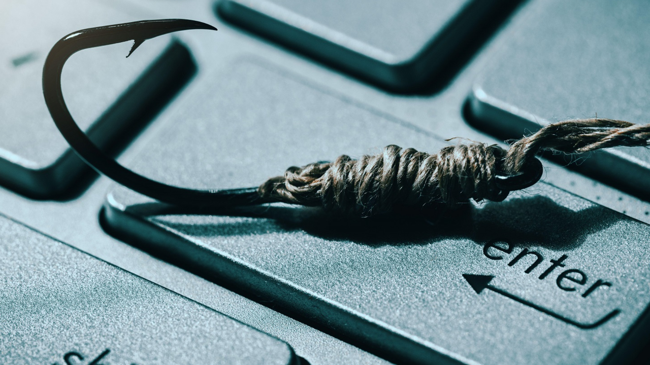 Phishing Ronstik Alamy R6Ugef