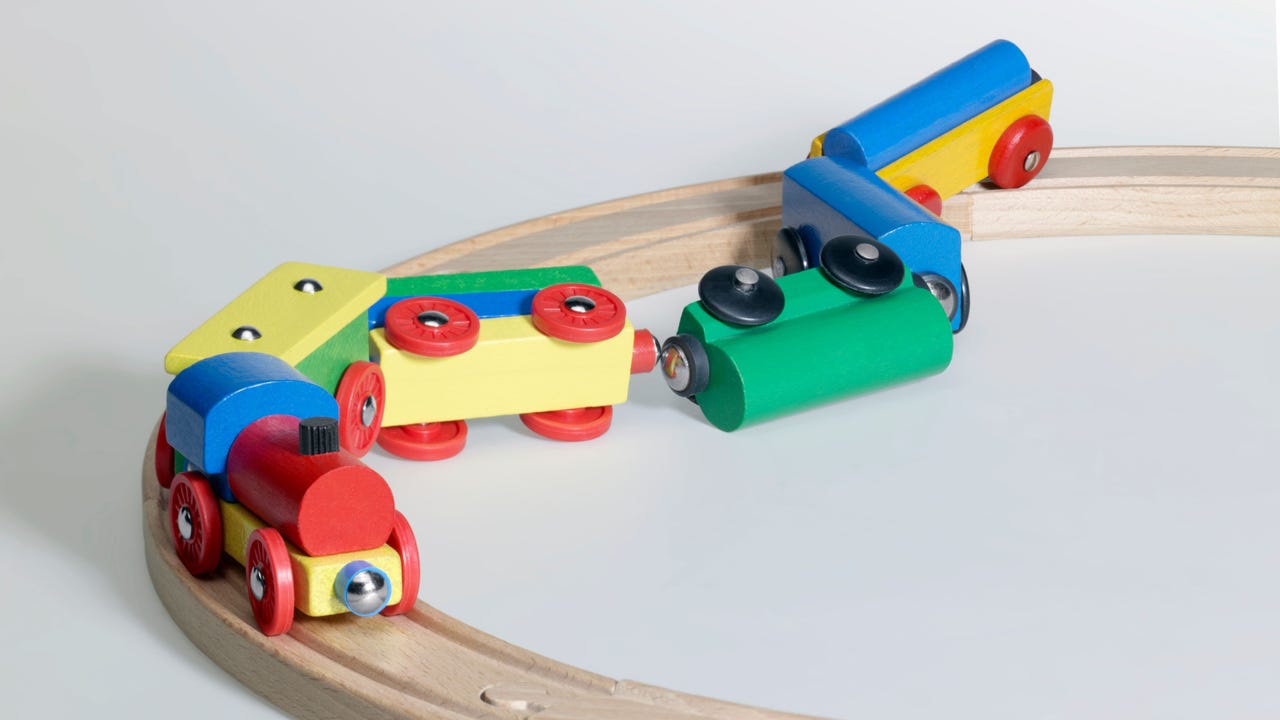 Toy Train Crash Prill Mediendesign Alamy 5Gobu9