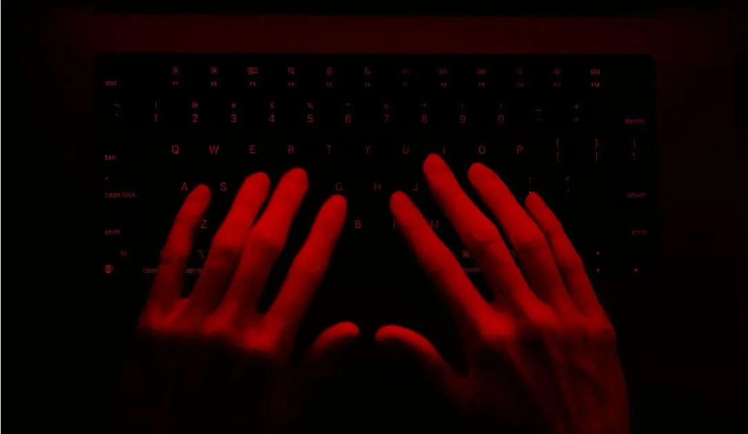 Hands Keyboard Hacker 50Ed84B072 U4F8Ko