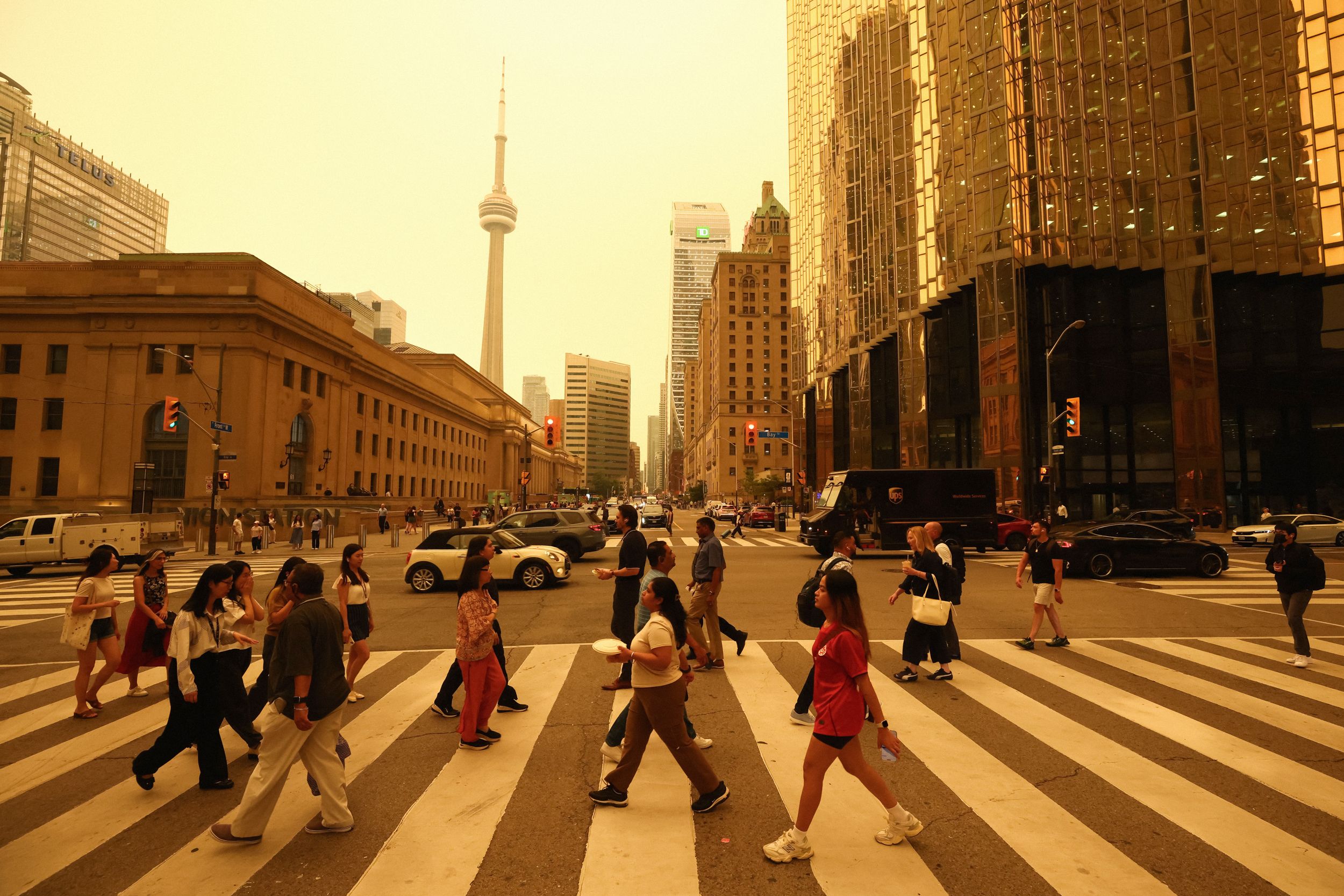 Smoke From Canada'S Wildfires Turns Skies Sickly Orange Across The Eastern Us